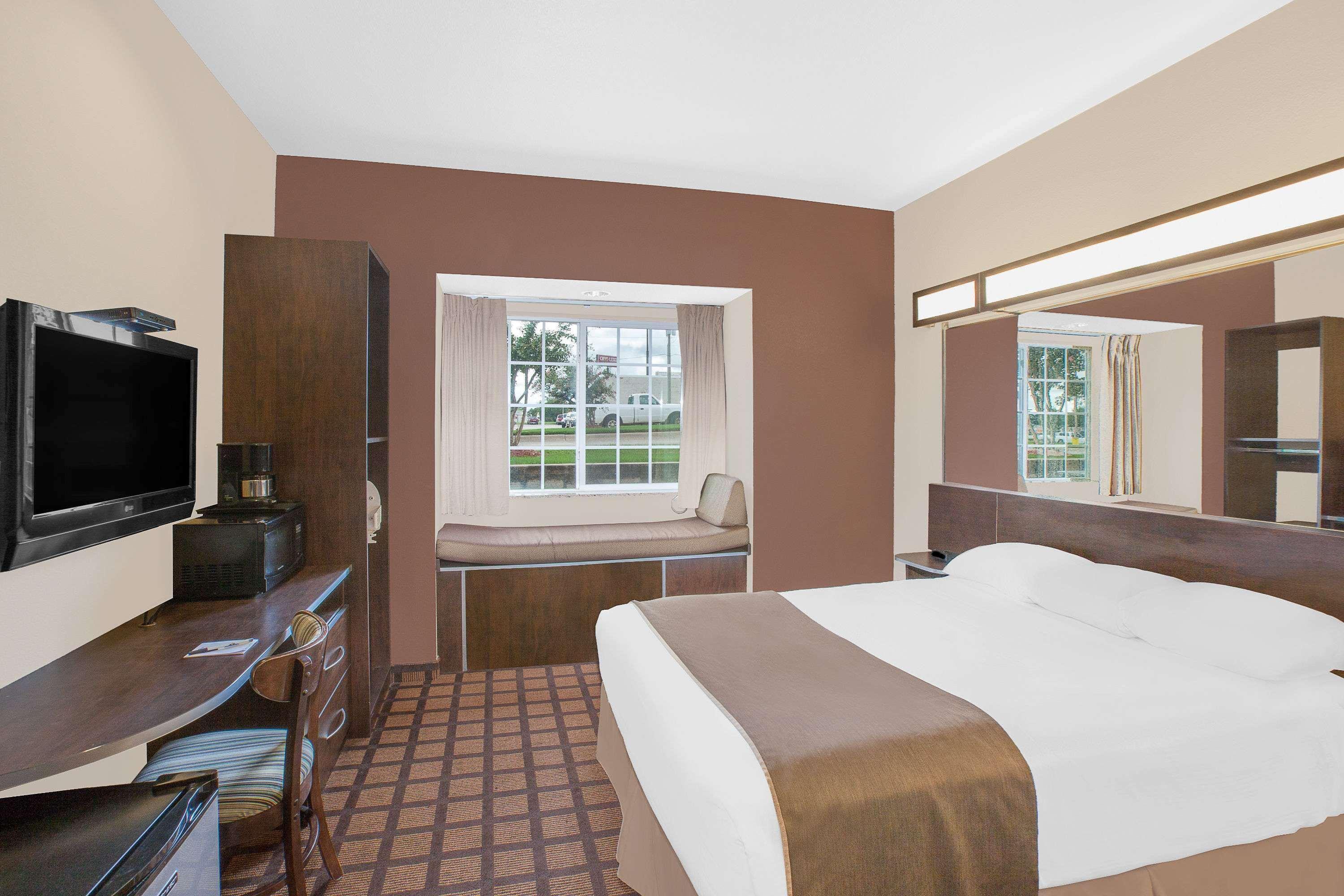 Microtel Inn & Suites By Wyndham Конуэй Экстерьер фото